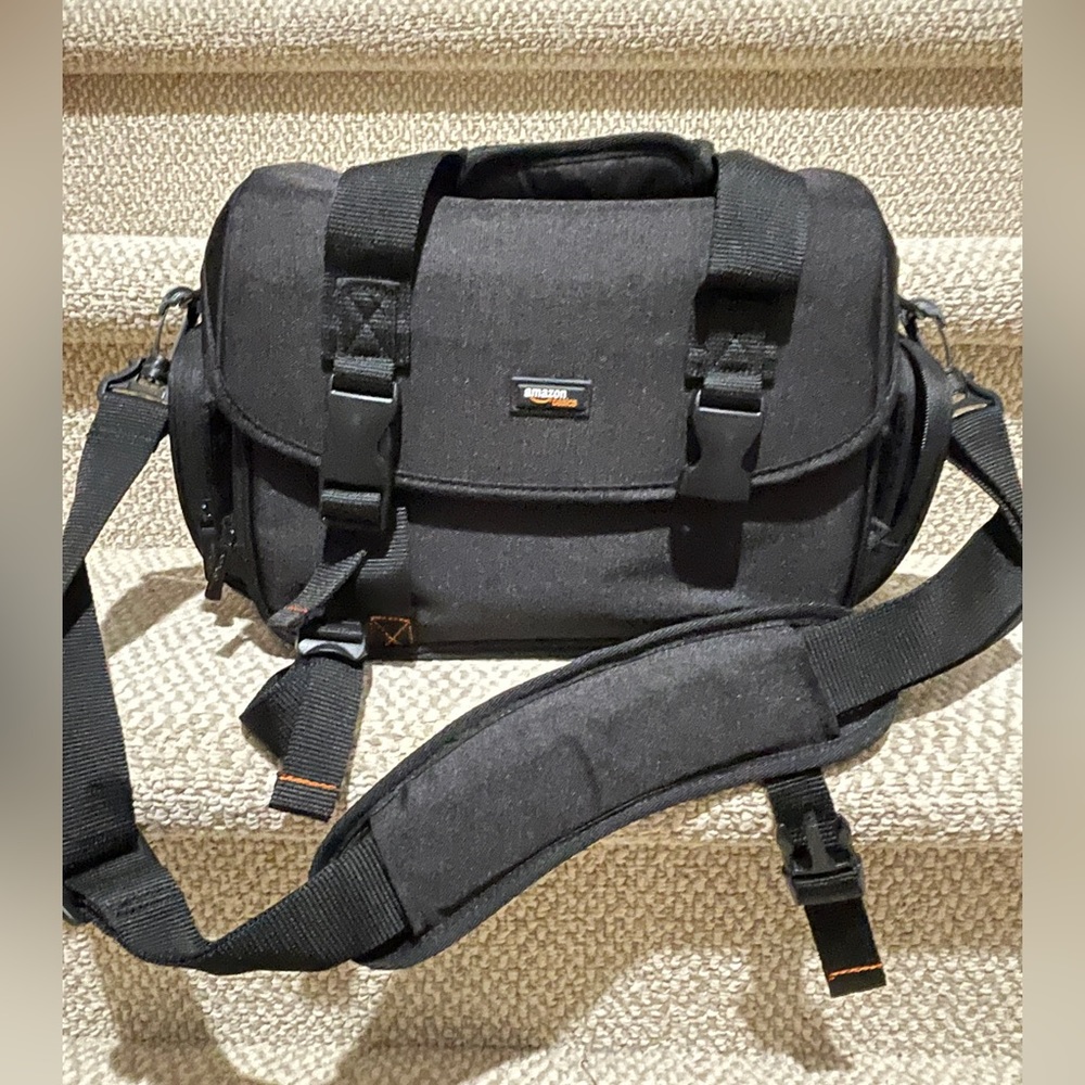 Amazon Basics Camera Bag